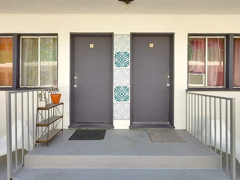 4233 Burns Ave — Photo 24