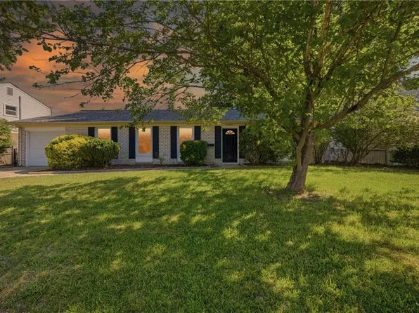 3804 Forest Glen Rd, Virginia Beach, VA 23452