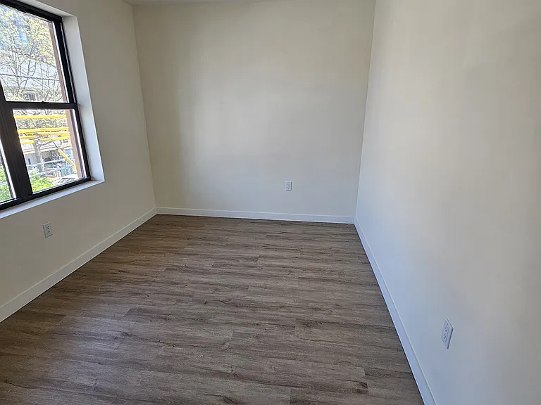 1102 Banner Ave #3L — Photo 11