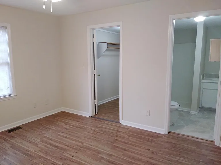 1610 Bryn Mawr Ave — Photo 8