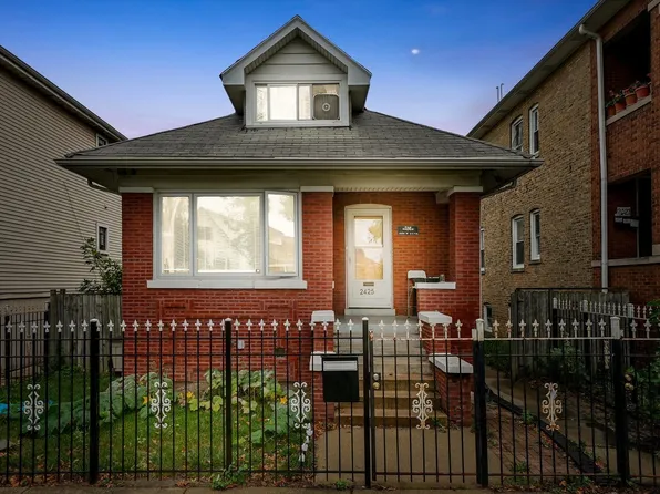 2425 N Luna Ave, Chicago, IL 60639