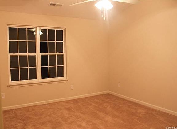 5th image of 843 Plaza Walk Dr #53C