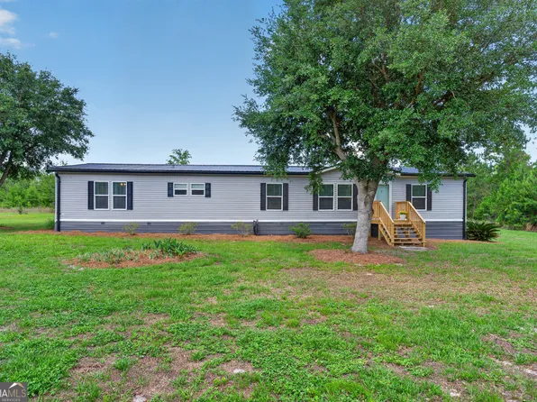 1953 Raybon Rd W, Hoboken, GA 31542