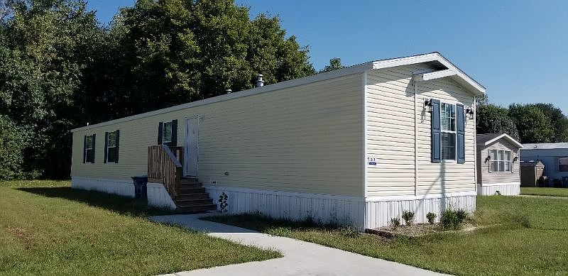 1st image of 243 Wonderland Dr