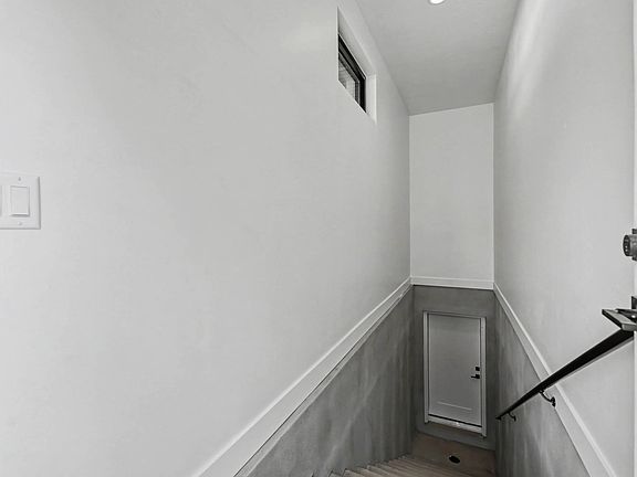 3rd image of 6352 W Hollys Pond Ln