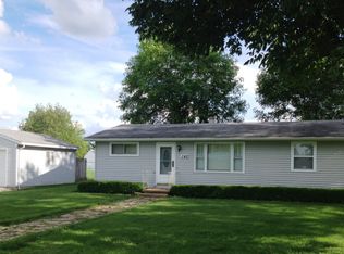 140 E Back St, Hecker, IL 62248
