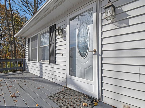 2nd image of 428 Greenlawn Dr