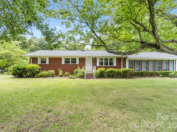 509 Lakeview Dr, Wadesboro, NC 28170