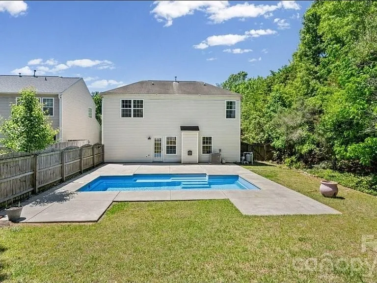 2011 Stargrass Ct — Photo 9