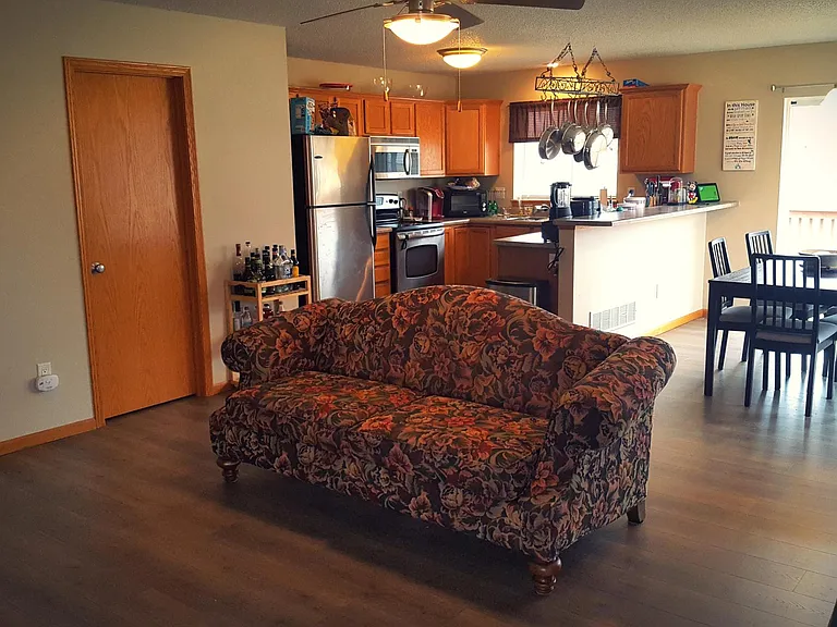 510 Sicily Ct — Photo 7