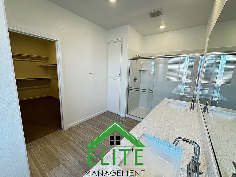 7466 Scottsville Way — Photo 11