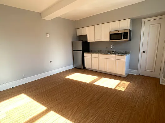 Rented by Tourma Realty LLC | media 11