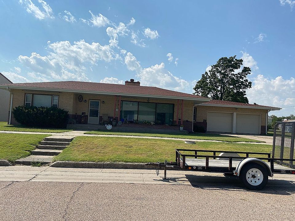 1st image of 303 S Illinois Ave