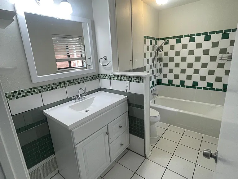2823 Norwood Ln — Photo 33