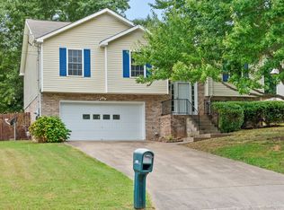 2640 Elkmont Dr, Clarksville, TN 37040