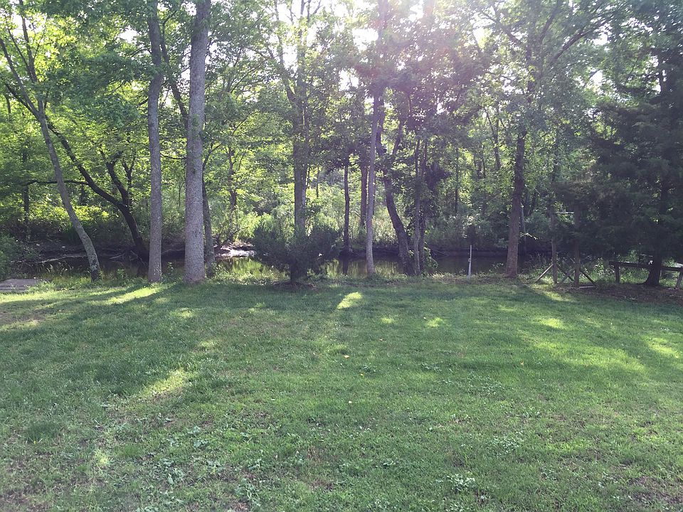 2nd image of 2636 Saint Regis Ln