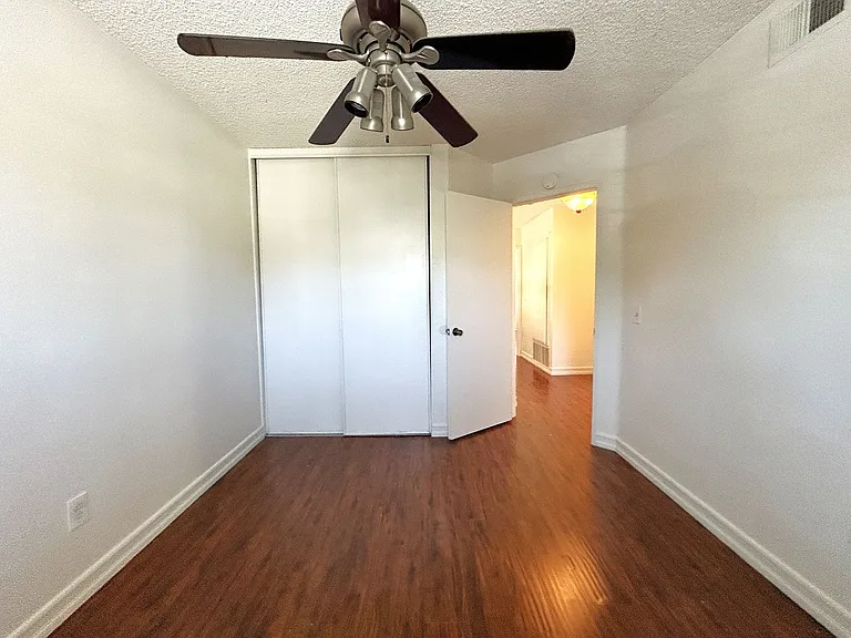 3214 Canary Ct — Photo 14