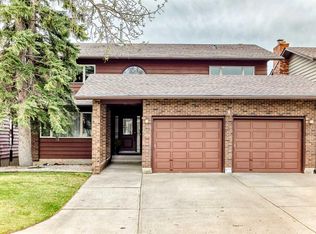 71 N Edenwold Pl NW, Calgary, AB T3A 3T8