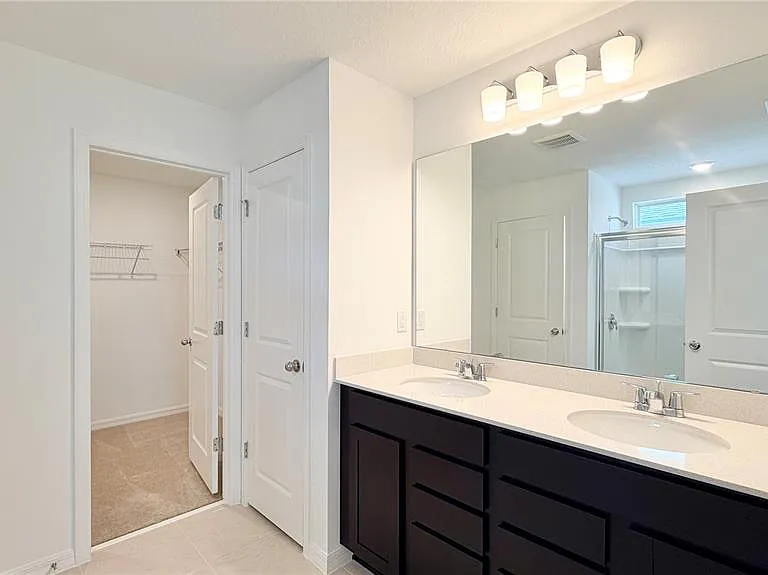 5694 Enchanted Meadow Aly #A — Photo 37
