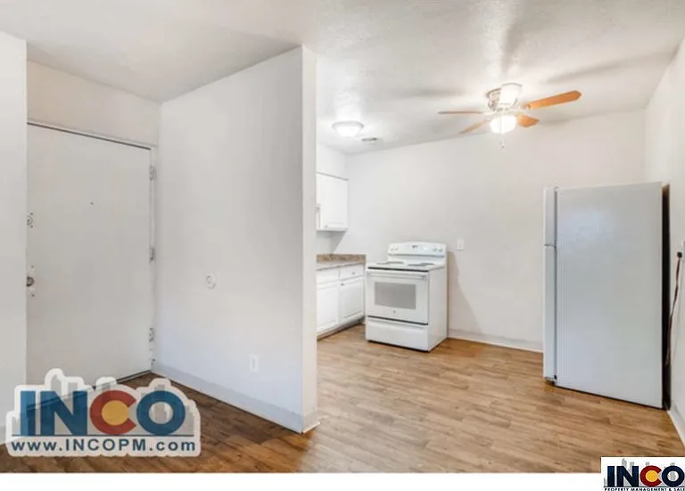 338 W Powers Ave #308 — Photo 4