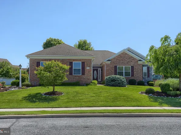 22 Westbrook Ct, Palmyra, PA 17078