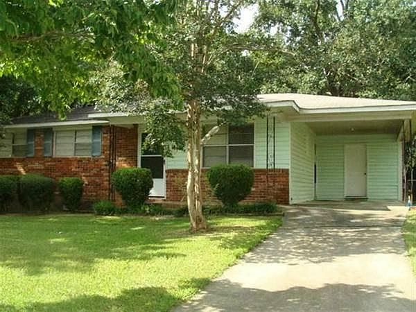 Front of 213 palomino lane