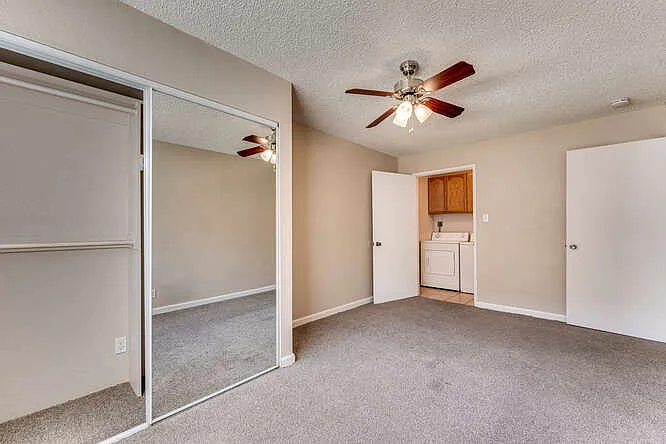 Evergreen Apartments — Photo 14
