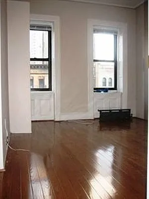 Rented by Douglas Elliman | media 22