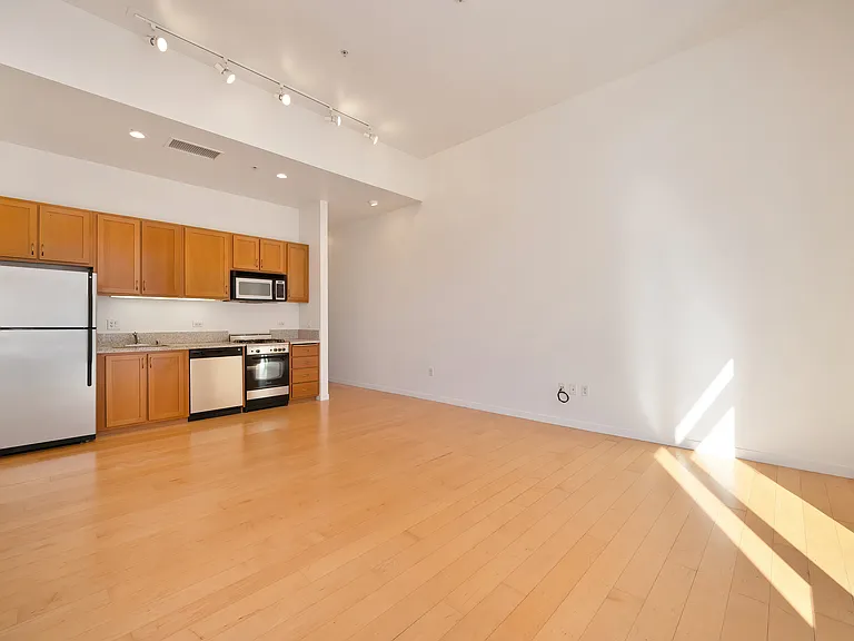 1020 12th St #405 — Photo 2