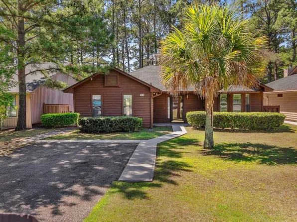 130 Berry Tree Ln., Conway, SC 29526
