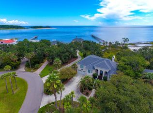 11 River Club Dr, Hilton Head Island, SC 29926