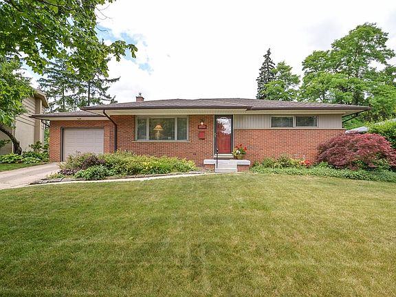 2nd image of 1931 Ivywood Dr