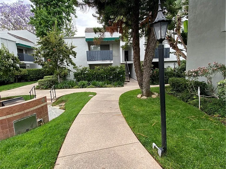 18645 Hatteras St #278 — Photo 26