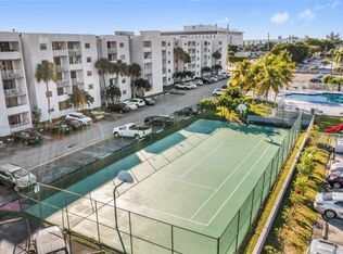 8075 NW 7th St APT 120, Miami, FL 33126