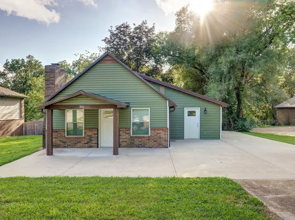 901 N Oakland Avenue, Bolivar, MO 65613