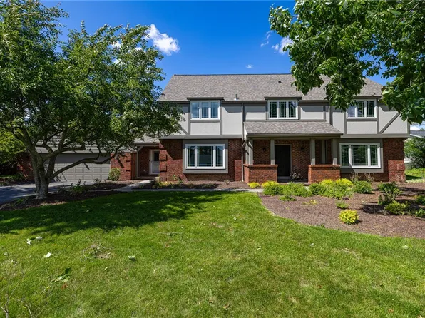 14 Pin Hook Ln, Pittsford, NY 14534