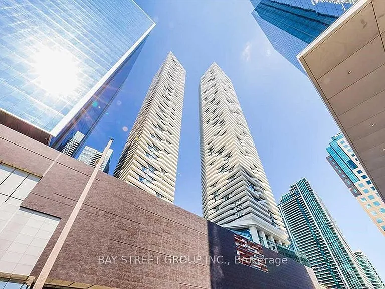 100 Harbour St #4601 — Photo 1
