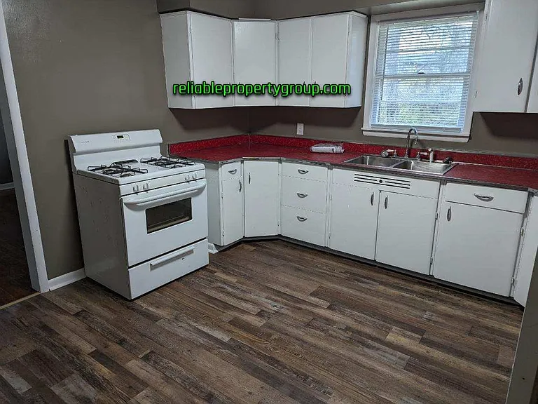 2817 S Gallatin St — Photo 5