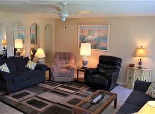 1 Vista Palm Ln, Vero Beach, FL 32962