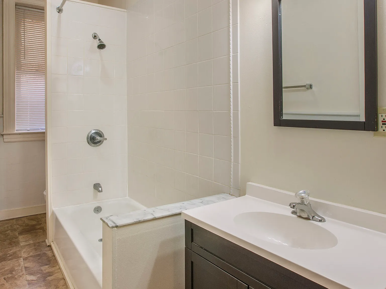 Willett Apartments — Photo 4