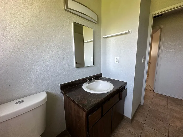 6209 Onyx Ave — Photo 12