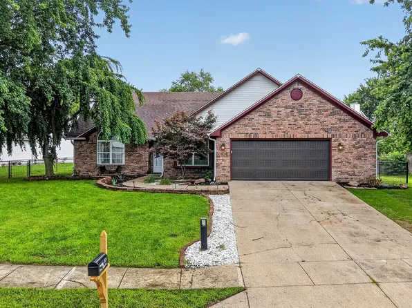 7674 Doone Valley Ct, Avon, IN 46123
