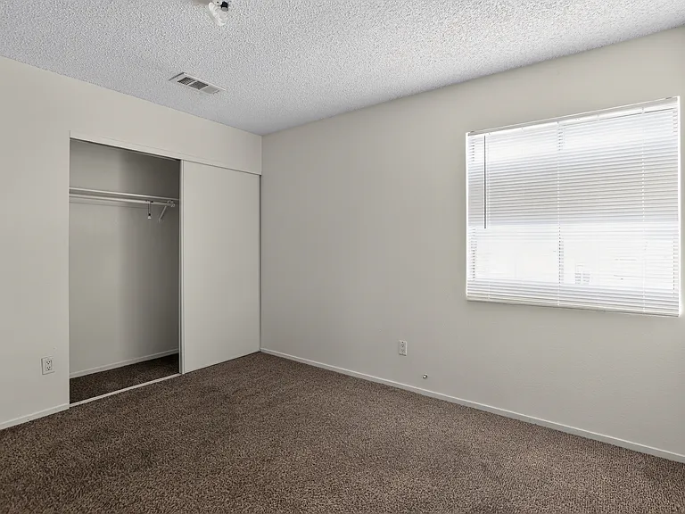 5413 Harmony St — Photo 17