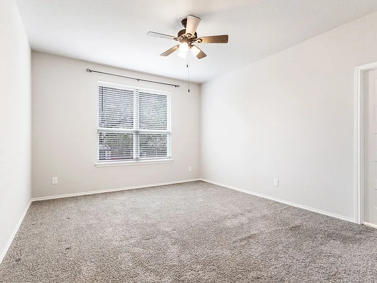 5042 Italica Rd — Photo 15