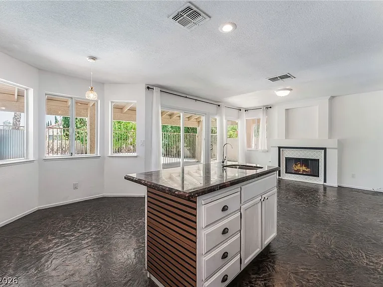 3024 Cloverbrook St — Photo 15