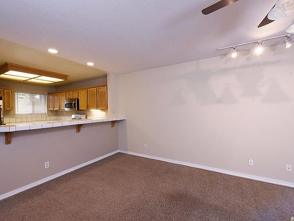4th image of 7330 Stratford Pl Unit 705