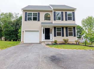 4107 Aston Mills Rd, Aston, PA 19014