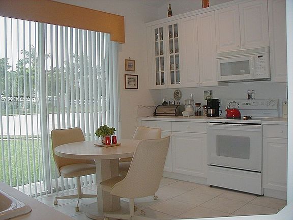 3rd image of 13495 Carrick Green Ct