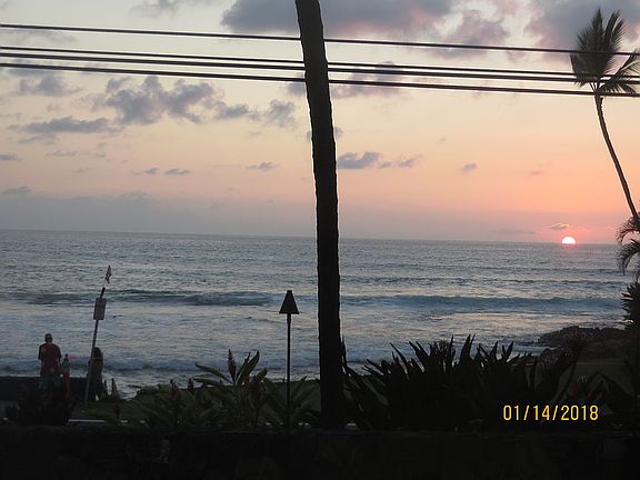 3rd image of 76-6283 Alii Dru B204