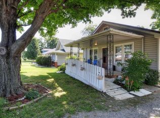 1412 E Unaka Ave, Johnson City, TN 37601